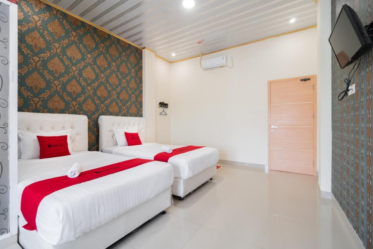 Отель Reddoorz Syariah Near Minangkabau International Aiport Паданг Экстерьер фото