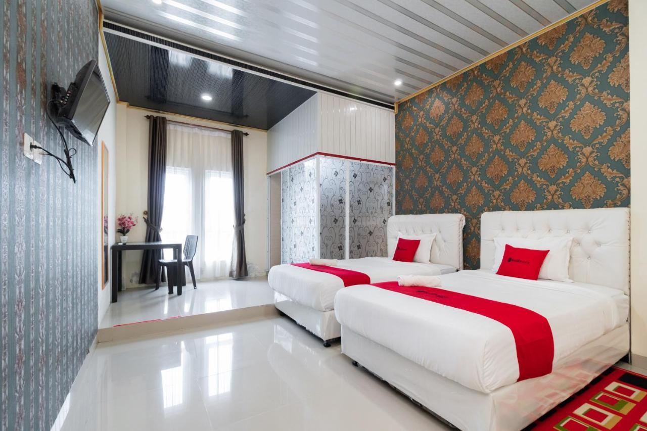 Отель Reddoorz Syariah Near Minangkabau International Aiport Паданг Экстерьер фото